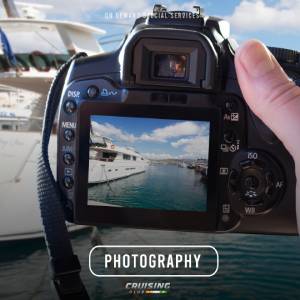 hire photographer for special yacht event